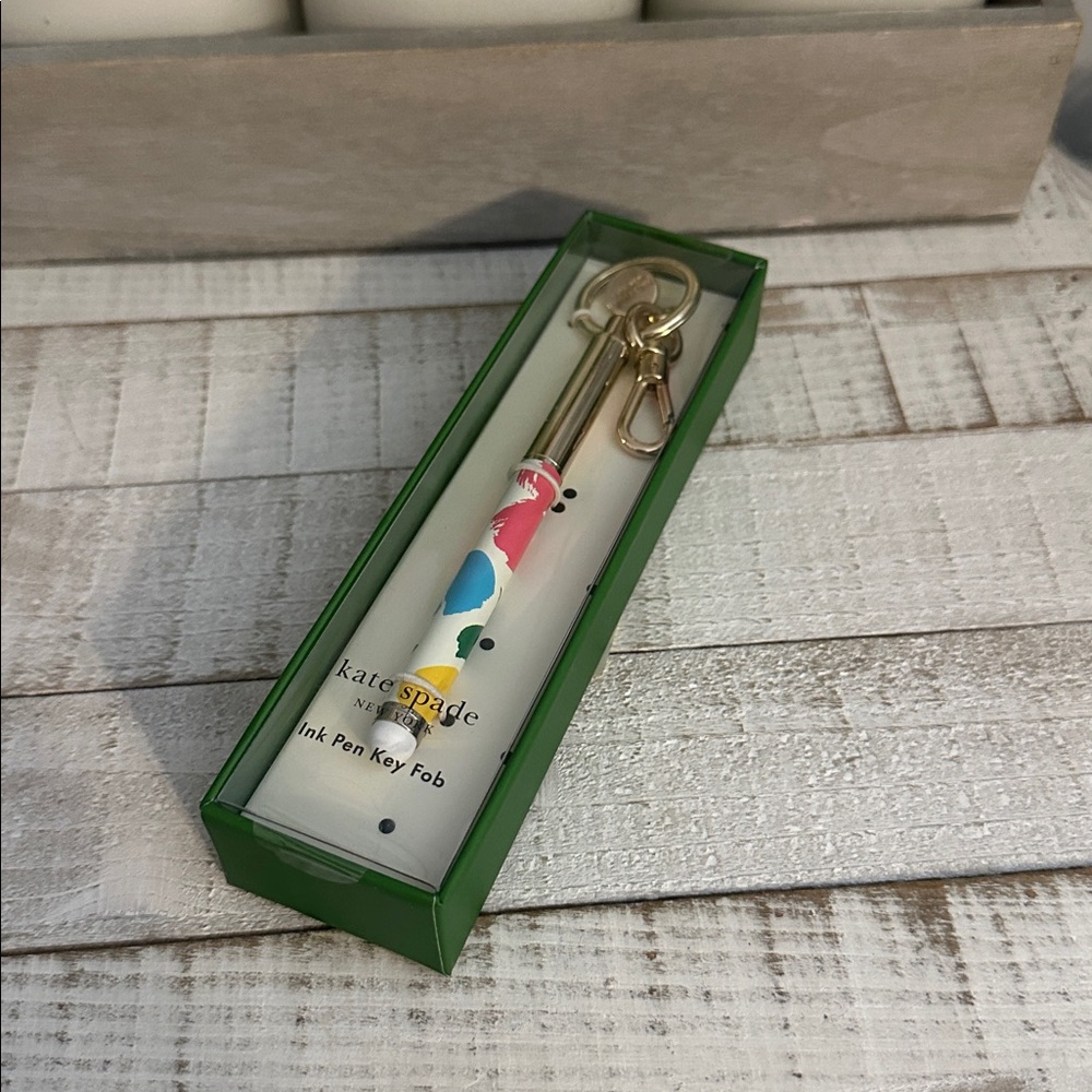 Nwt Kate spade ink pen key fob - Picture 4 of 6